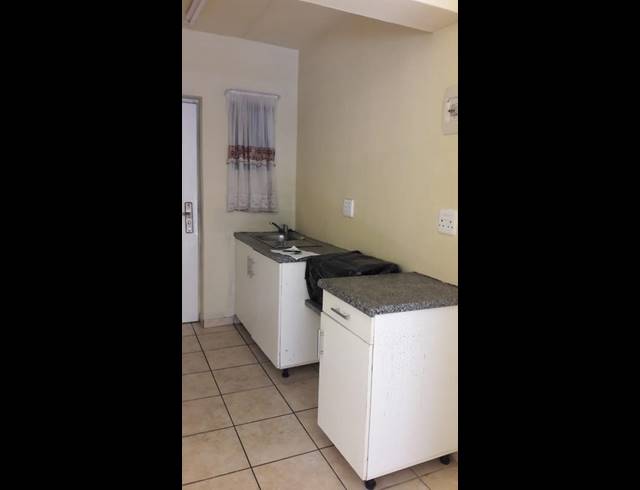 1 BEDROOM APARTMENT FOR SALE IN KENSINGTON